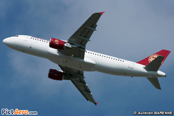 Airbus A320-214 (Juneyao Airlines)