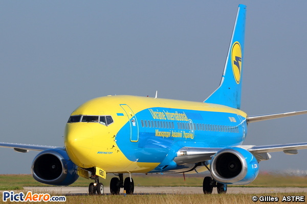 Boeing 737-36Q/WL (Ukraine International Airlines)