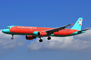 Airbus A321-211 (UR-WRP)