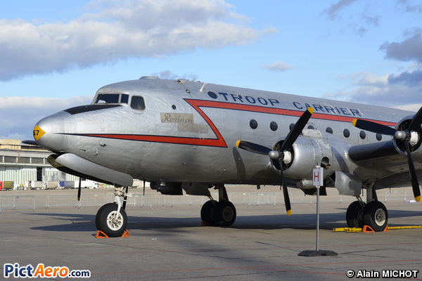 Douglas C-54G Skymaster (DC-4)  (Inconnu)