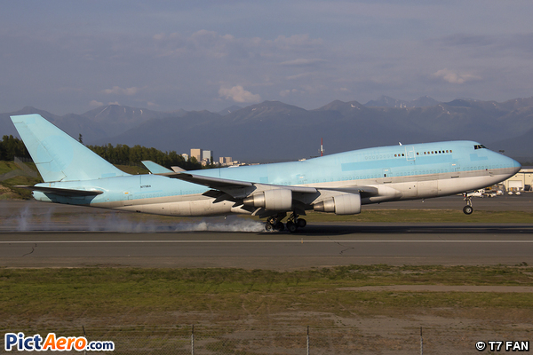 Boeing 747-4B5/BCF (Evergreen International Airlines)