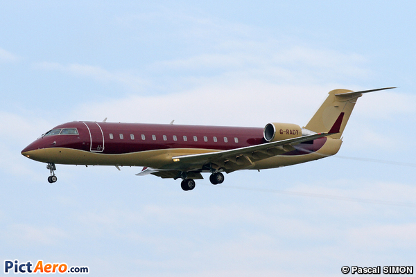 Canadair CL-600-2B19 challenger 850 (TAG Aviation UK)