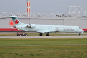 Canadair CL-600-2D15 Regional Jet CRJ-705ER (C-GFJZ)