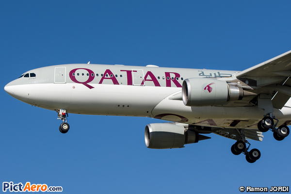 Airbus A330-203 (Qatar Airways)