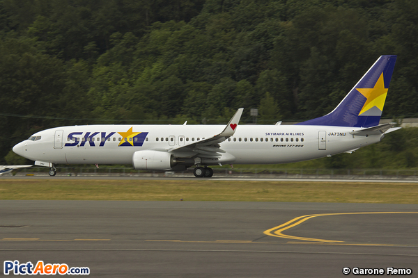 Boeing 737-86N/WL (Skymark Airlines)