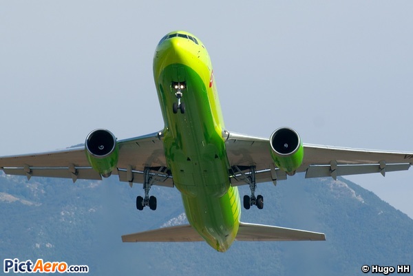 Boeing 767-33A/ER (S7 - Siberia Airlines)