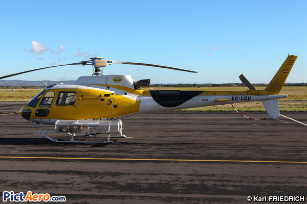 Aérospatiale AS-350 B3 Ecureuil (Sky Helicopteros)