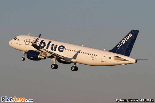 Airbus A320-214/WL (Air Blue)