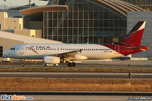 Airbus A320-233 (TACA International Airlines)