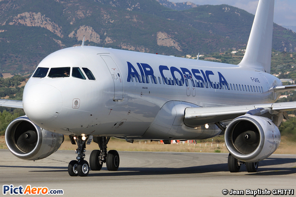 Airbus A320-211 (Air Corsica)