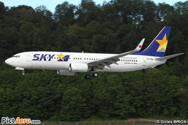 Boeing 737-86N/WL (Skymark Airlines)
