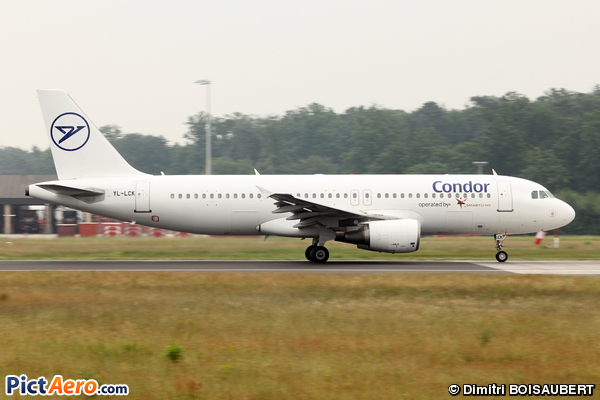 Airbus A320-214 (Condor)