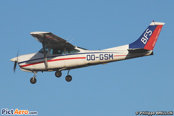 Cessna 182R Skylane II (Belgian Flight School)