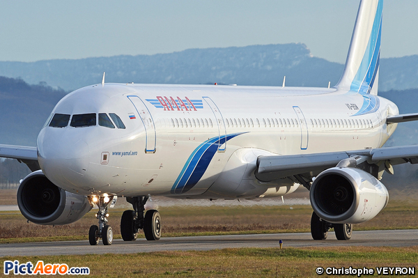 Airbus A321-231 (Yamal Airlines)