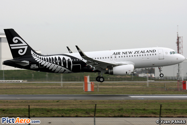 Airbus A320-214 (Air New Zealand)