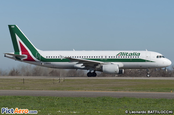 Airbus A320-214 (Alitalia)
