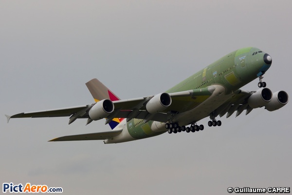 Airbus A380-861 (Asiana Airlines)
