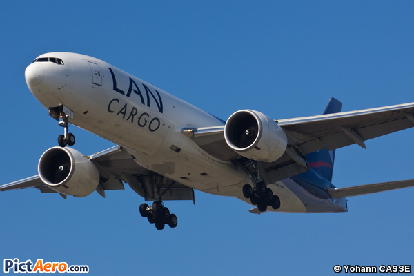 Boeing 777-F6N (LAN Cargo)