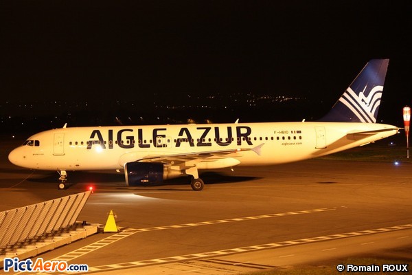 Airbus A320-214 (Aigle Azur)