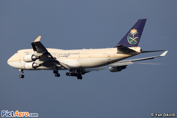 Boeing 747-481/BCF (Saudi Arabian Airlines Cargo)