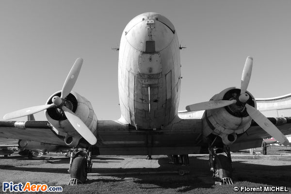 Douglas C-47A Skytrain  (Ailes Anciennes Toulouse)
