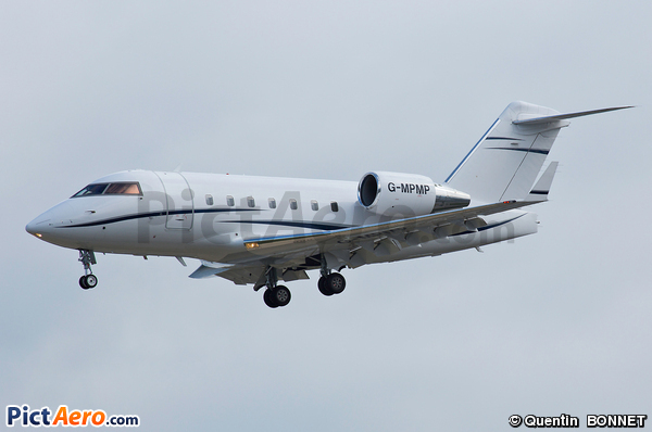 Canadair CL-600-2B16 Challenger 604 (TAG Aviation UK)