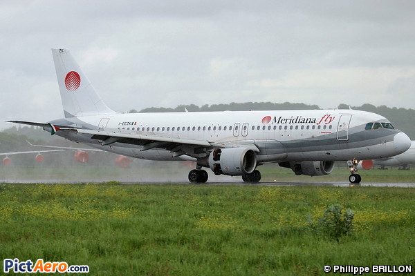 Airbus A320-214 (Meridiana)