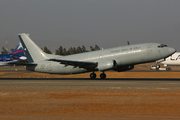 Boeing 737-330/QC