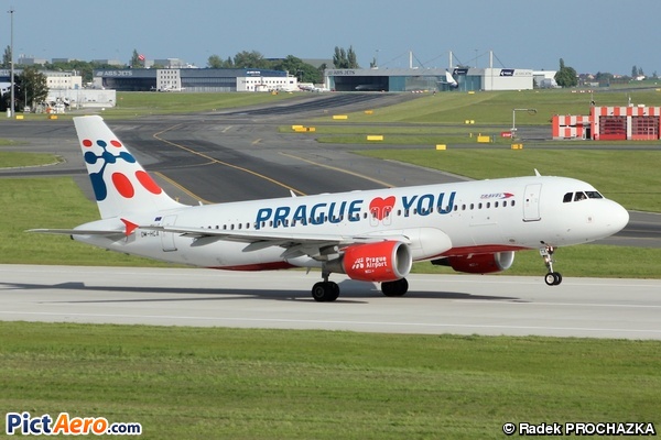 Airbus A320-214 (Travel Service Slovakia)