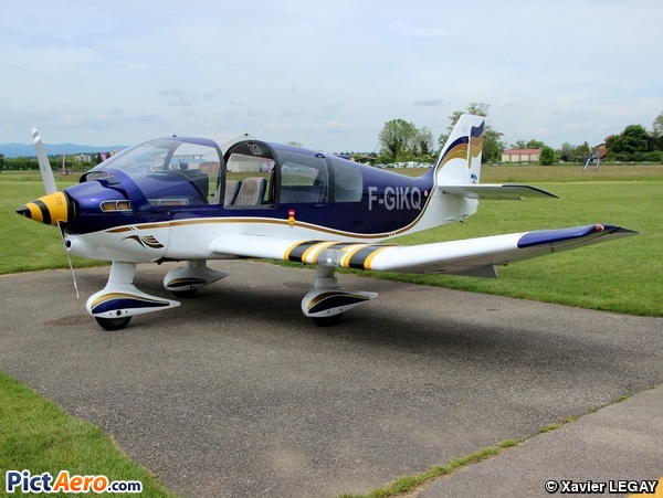 Robin DR-400-120 (Aero Club de Villeurbanne)