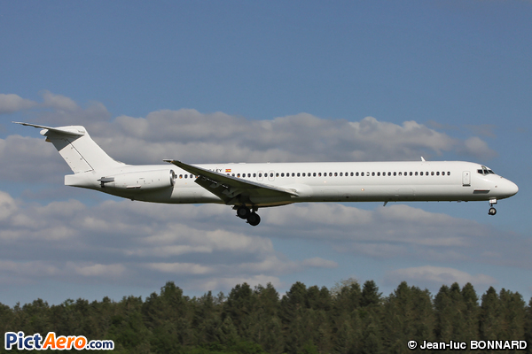 McDonnell Douglas MD-83 (DC-9-83) (Swiftair)
