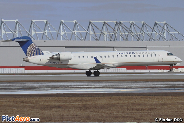 Canadair CL-600-2C10 Regional Jet CRJ-702/ER (United Express (GoJet Airlines))