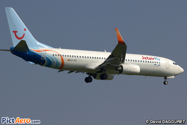 Boeing 737-8KN (Jetairfly)