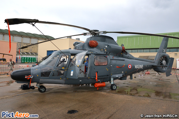 Eurocopter SA-365F1 Dauphin 2 (France - Navy)