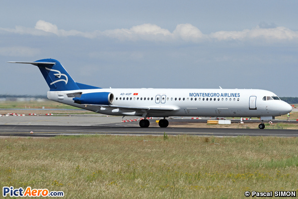 Fokker F28-0100 (Montenegro Airlines)
