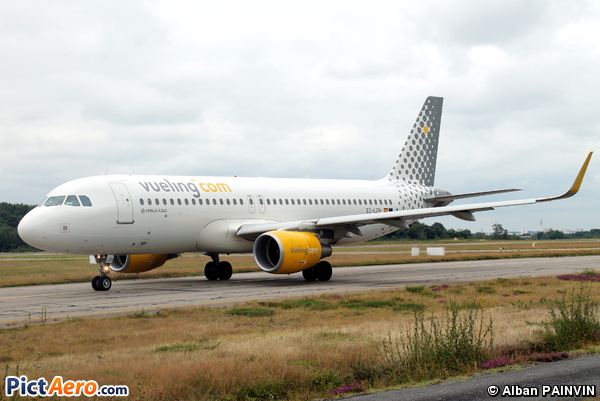 Airbus A320-214/WL  (Vueling Airlines)