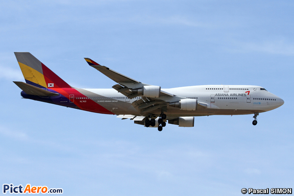 Boeing 747-48EM (Asiana Airlines)