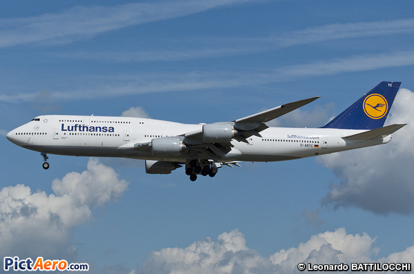 Boeing 747-830 (Lufthansa)