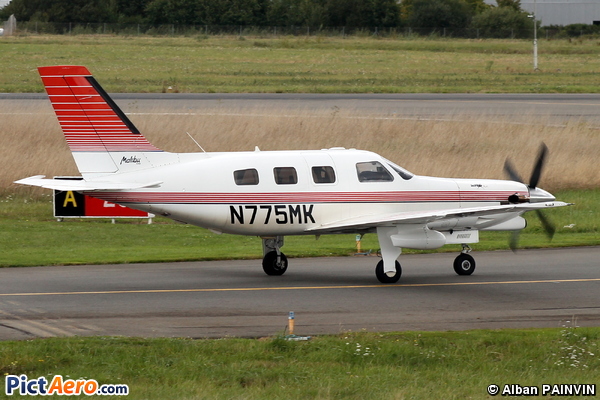 Piper PA-46-310P (Private / Privé)