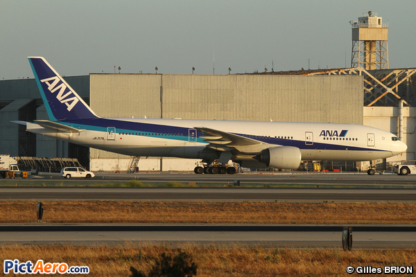Boeing 777-281/ER (All Nippon Airways)