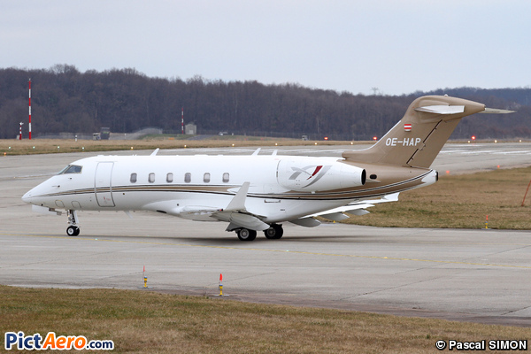 Bombardier BD-100-1A10 Challenger 300 (Avcon Jet AG)