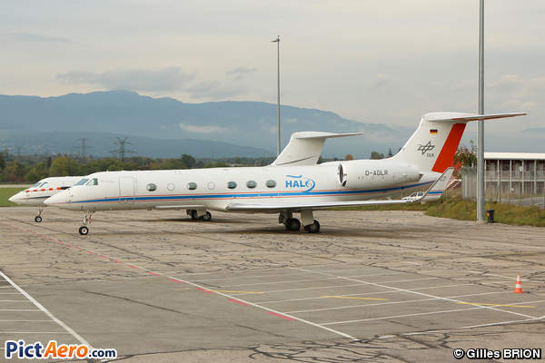 Gulfstream Aerospace G-550 (G-V-SP) (Deutsches Zentrum fur Luft- und Raumfahrt)