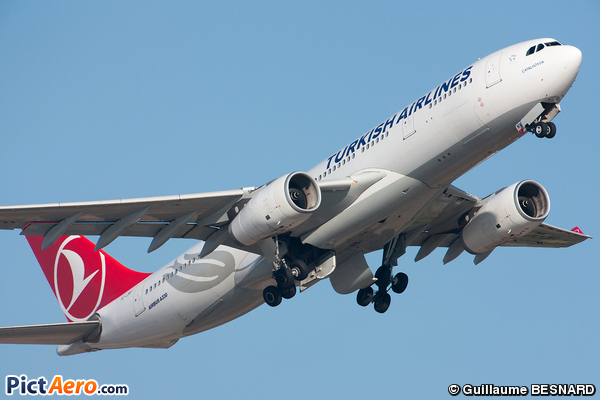 Airbus A330-243 (Turkish Airlines)