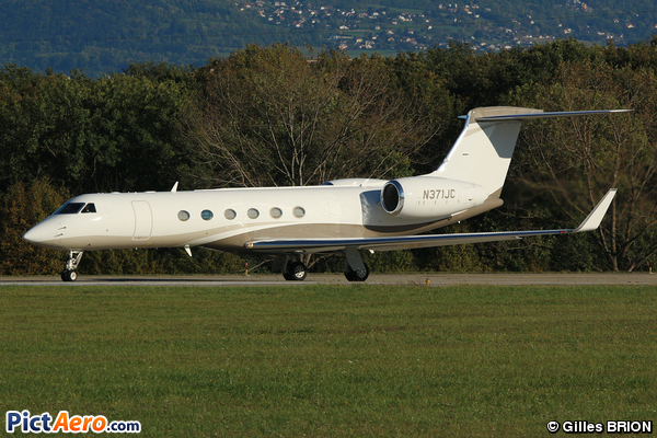 Gulfstream Aerospace G-V Gulfstream V (Private / Privé)