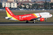 Airbus A320-214 (F-WWBP)
