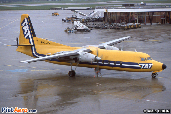 Fairchild Hiller FH-227B (TAT - Transport Aerien Transrégional)