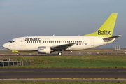 Boeing 737-53S (YL-BBE)