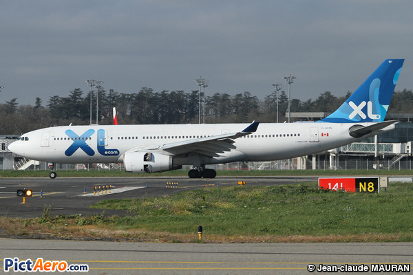 Airbus A330-243 (XL Airways)