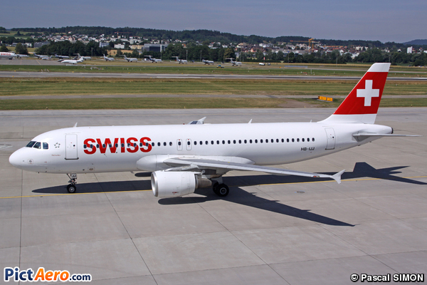 Airbus A320-214 (Swiss International Air Lines)