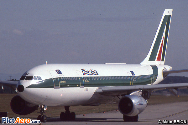 Airbus A300B4-203(F) (Alitalia)